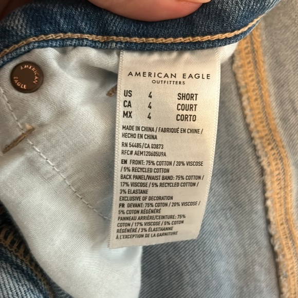 American Eagle Mom Jeans - Picture 4 of 5